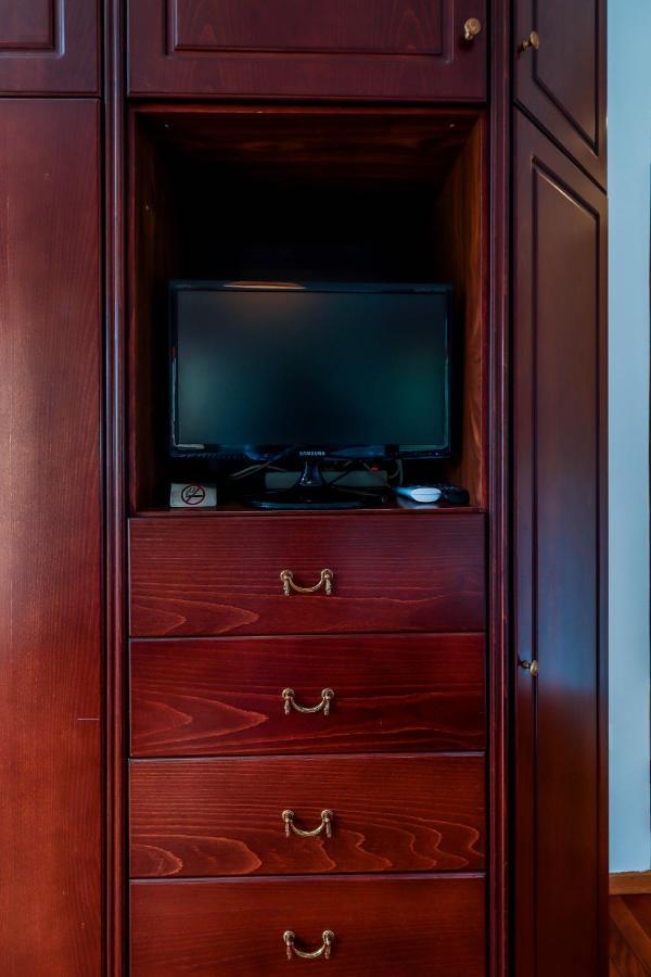 Suite Acropolis Serres Next To Center Bagian luar foto