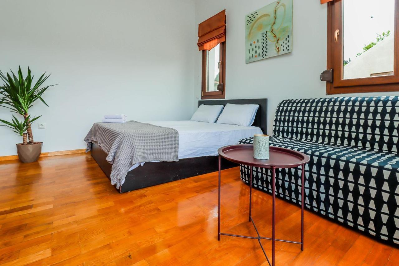 Suite Acropolis Serres Next To Center Bagian luar foto