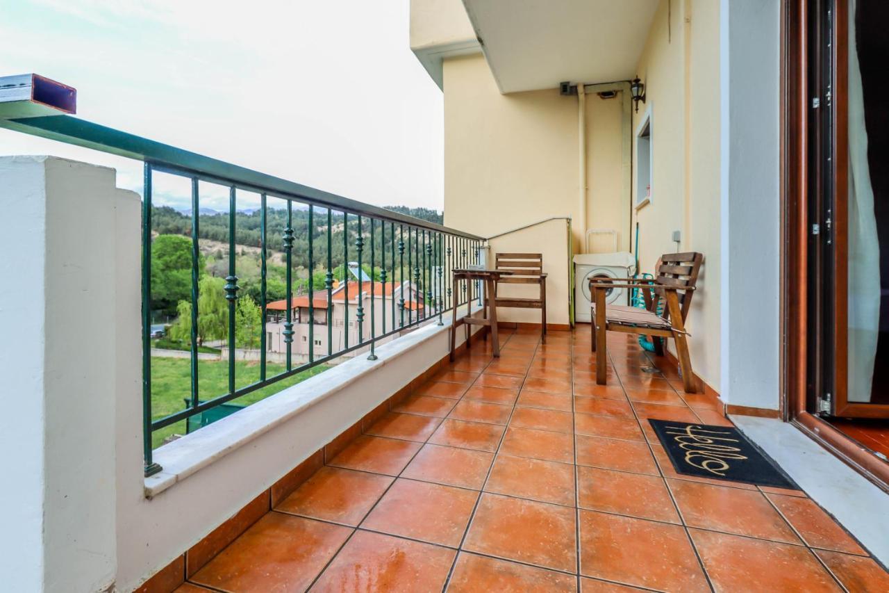 Suite Acropolis Serres Next To Center Bagian luar foto